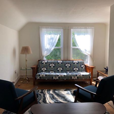 Ludington Blue Spruce Inn エクステリア 写真